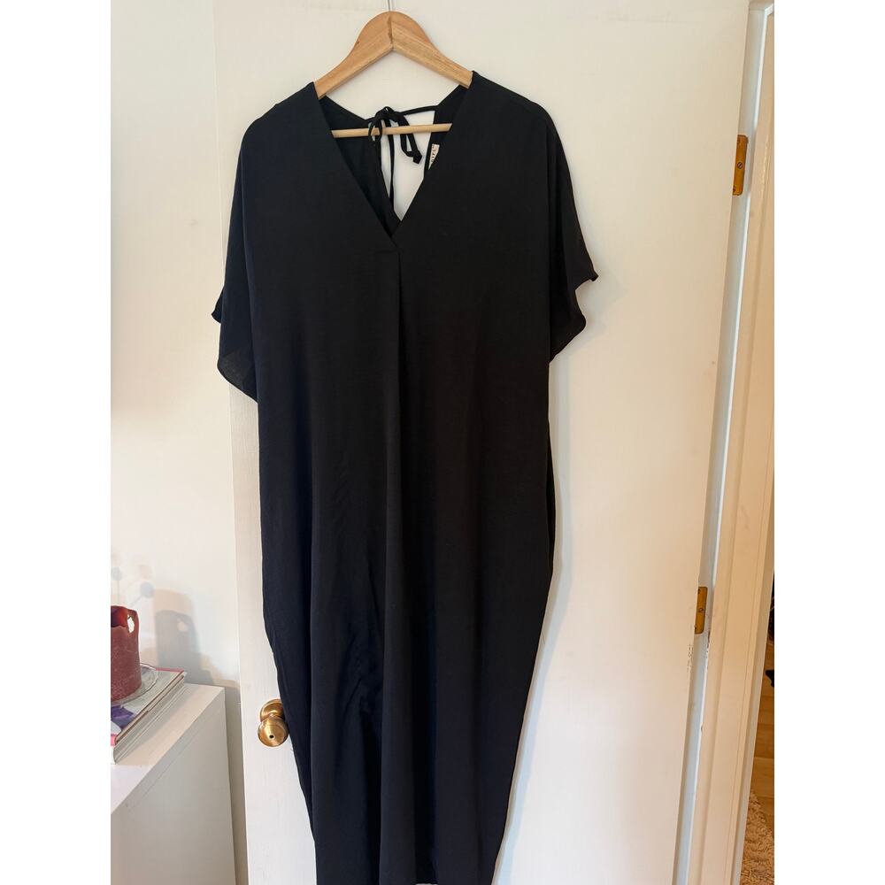 Jodifl Black Kaftan Midi Dress ✨ - Picture 2 of 5